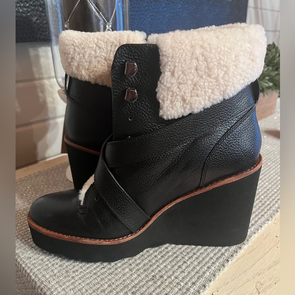 New Coach Kenna Wedge Leather/ Shearling
Boot - Picture 10 of 10
